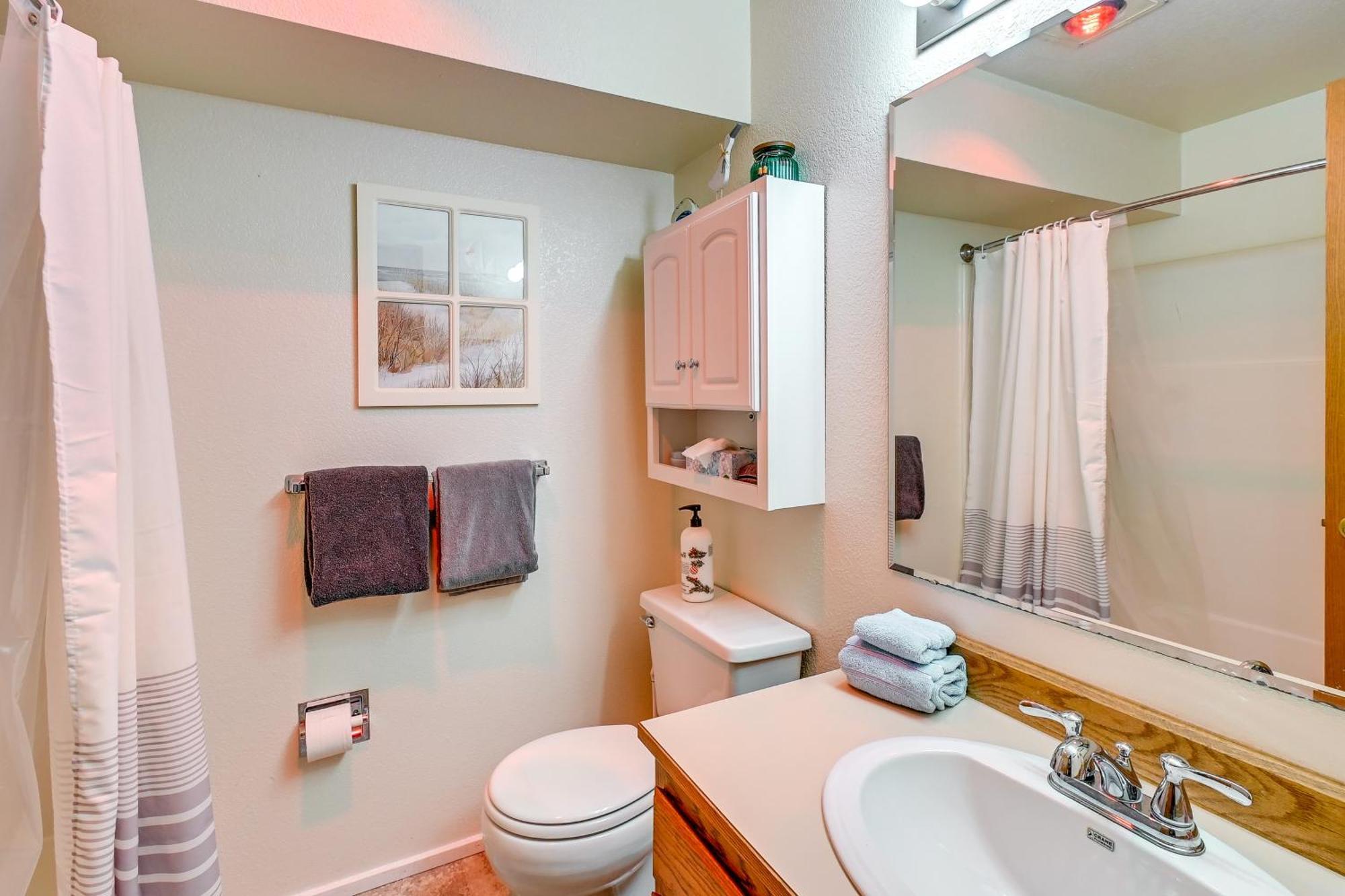 Appartement With Balcony Less Than 1 Mi To Beach! Ocean Shores